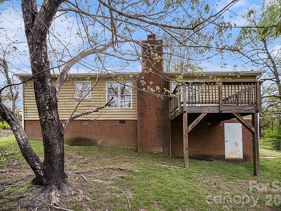 5th image of 2528 Burkholder Rd