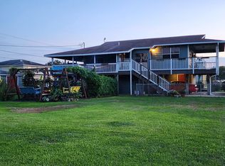 235 Mollnar Dr, Palacios, TX 77465