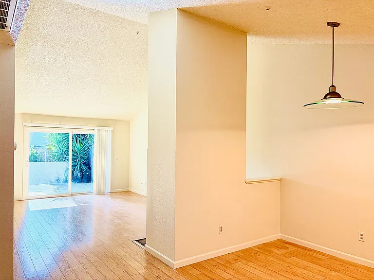 1211 Capri Way #3 — Photo 36