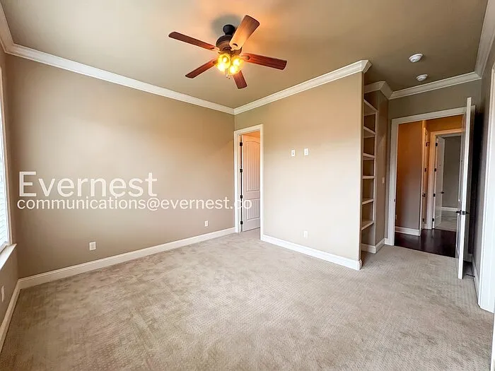 6587 Westminster — Photo 15
