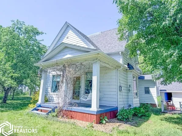 1440 170th St, Hampton, IA 50441