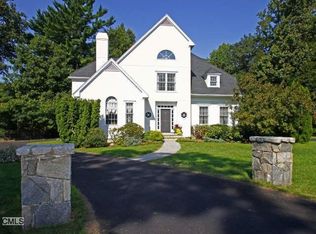 40 Eagle Dr, Fairfield, CT 06825