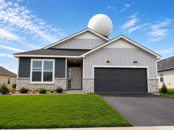 5202 Long Pointe Bay, Woodbury, MN 55129