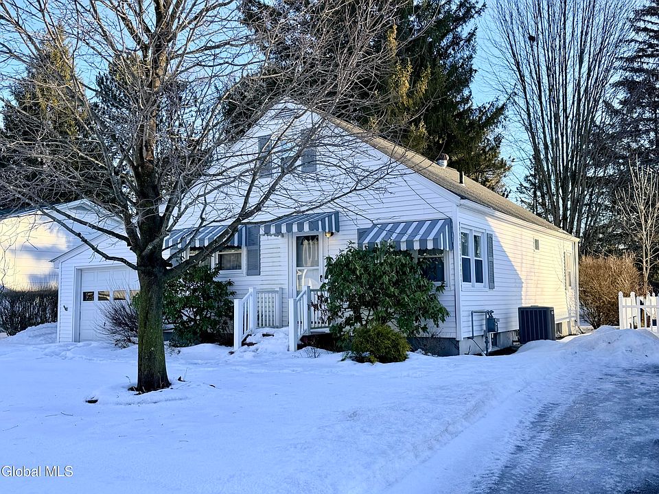 1st image of 216 N Chase Street
