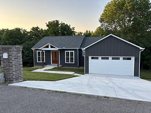 2035 Bear Creek Point Photo 1
