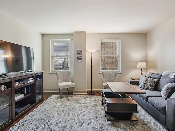 4th image of 1205 Saint Charles Ave APT 415