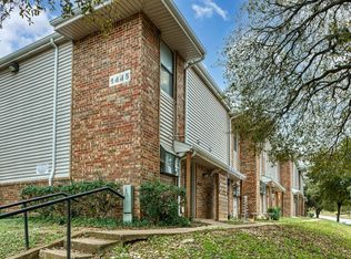 East Landing Townhomes, Fort Worth, TX 76112