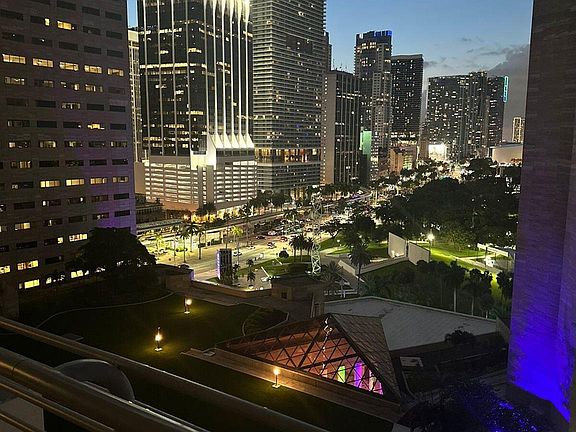 2nd image of 335 Biscayne Blvd #1702