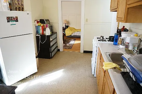 1128 Commonwealth Ave Photo 1