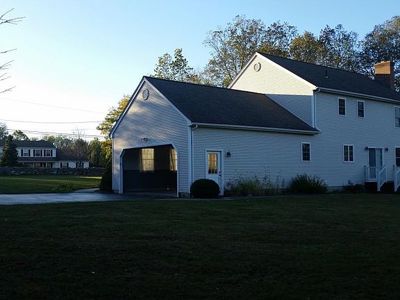 Great Yard / 2 Car Garage