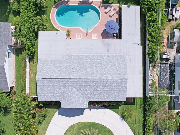 3rd image of 704 Eastwind Drive