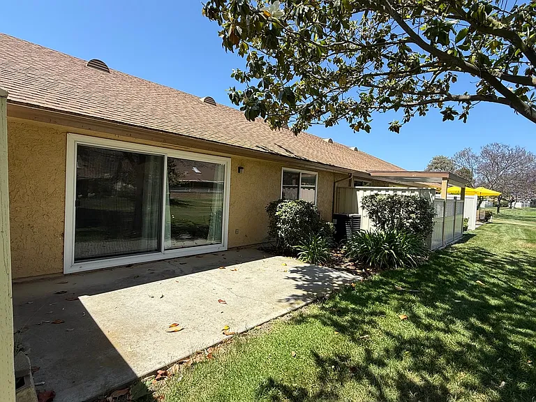 24120 Village 24 — Photo 18