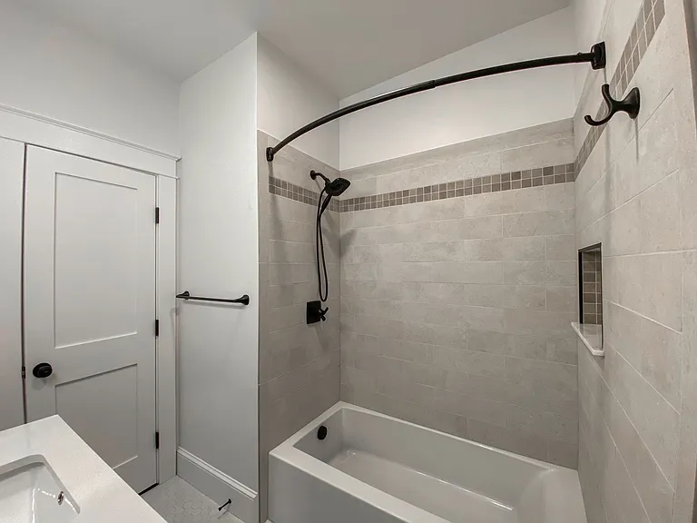 95 Chestnut St #3 — Photo 23