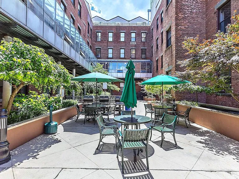 227 Christopher Columbus Dr #312B — Photo 10
