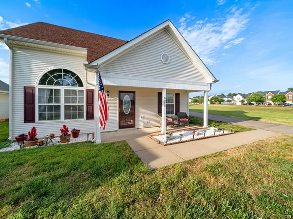 5022 Cornelius Dr, Murfreesboro, TN 37129