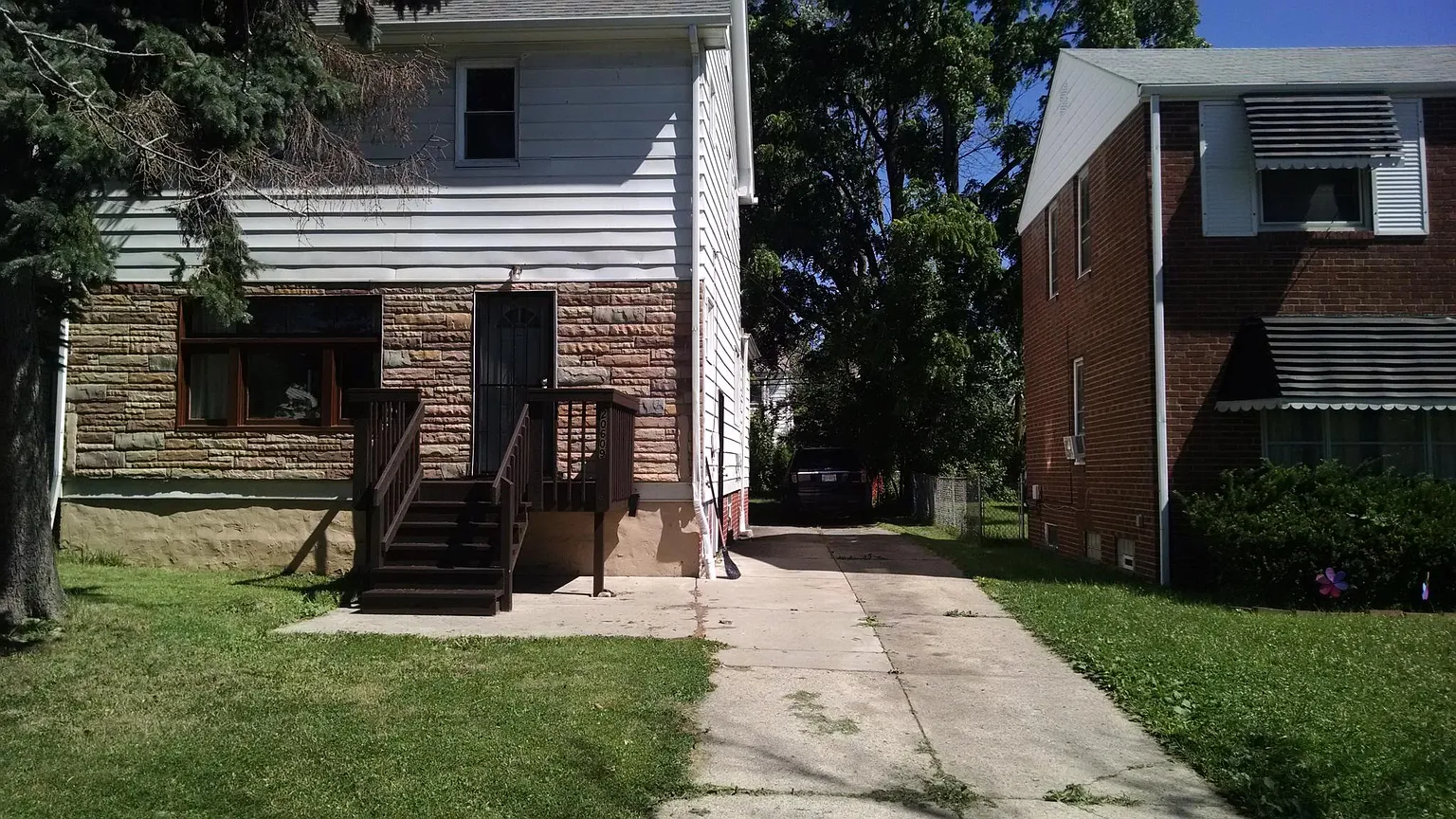 20609 Hillgrove Ave photo 1