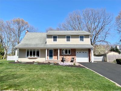 72 Hilden St, Kings Park, NY, 11754
