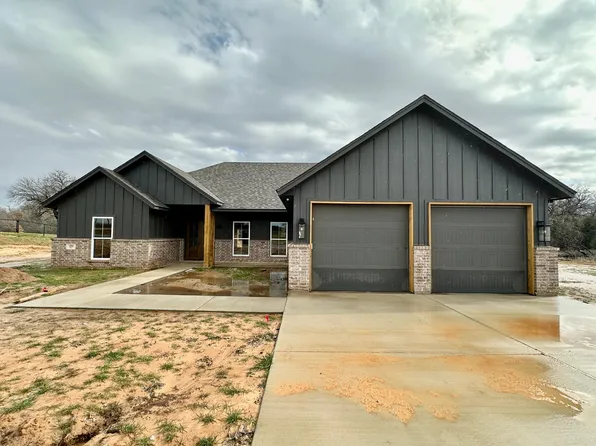 109 McBryde Ln, Poolville, TX 76487