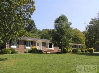 141 Waggoner St, Carthage, TN 37030
