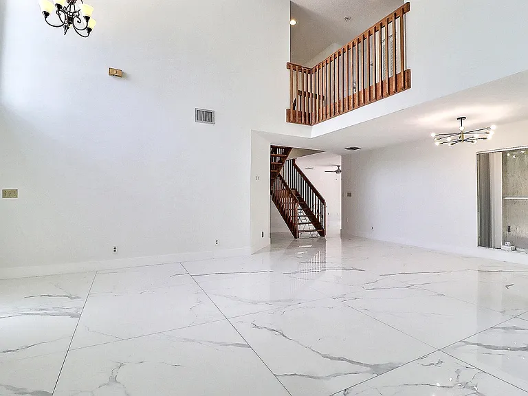 9401 Aegean Dr — Photo 11