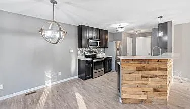 1815 Hyland Green Dr — Photo 11