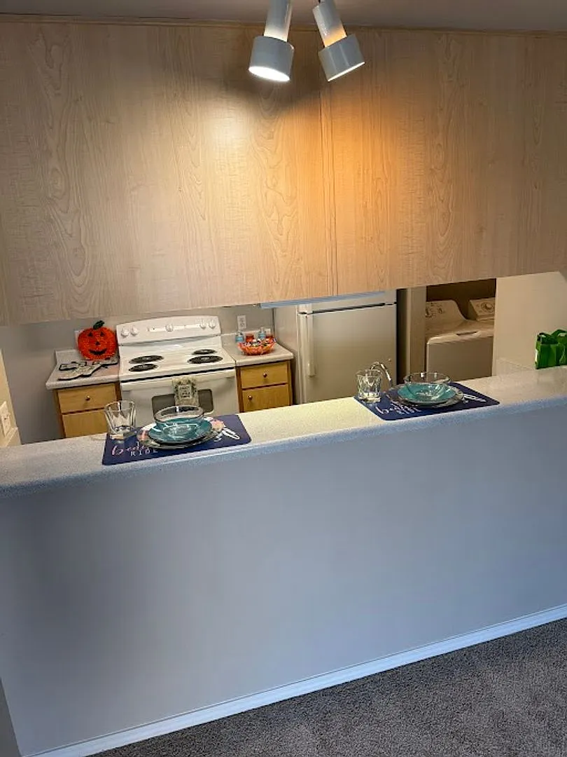 Life Just Got Better Come See For Yourself At Powell Court Apartments!! — Photo 4