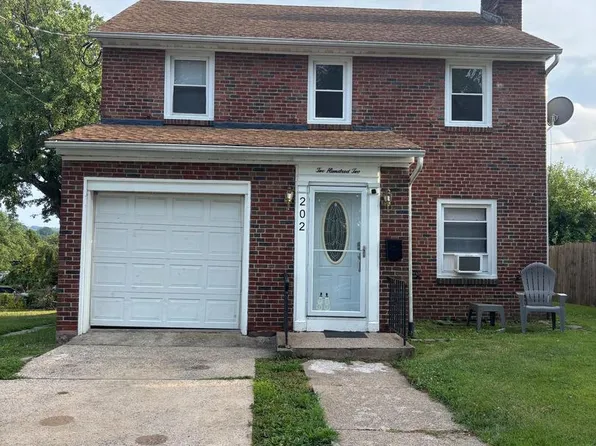 202 Gerry St, Reading, PA 19611