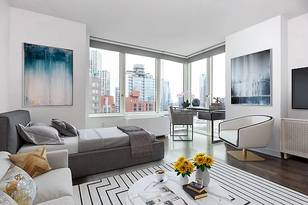 Rented by Halstead Real Estate | media 14