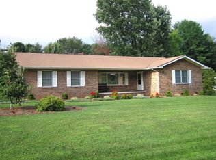 21 Broad St, Waynesville, NC 28786
