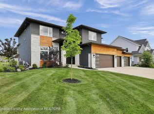 6102 Sleepy Hollow Ln, East Lansing, MI 48823