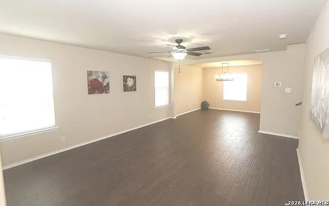 3 bed, 2.5 bath, 2088 sqft, $1,595 — Photo 2