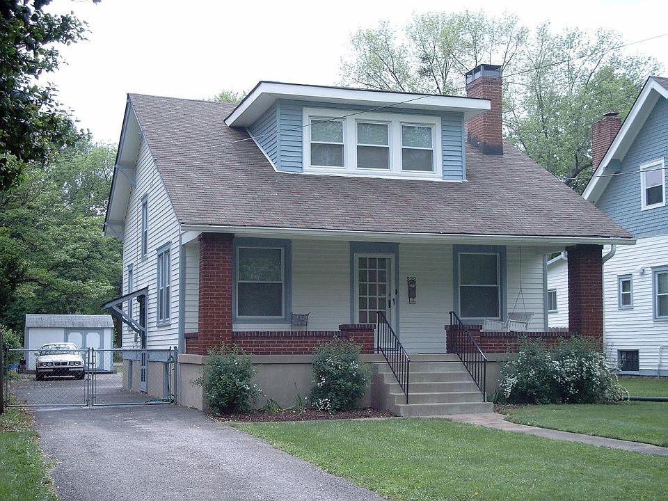 2nd image of 232 Chenoweth Ln