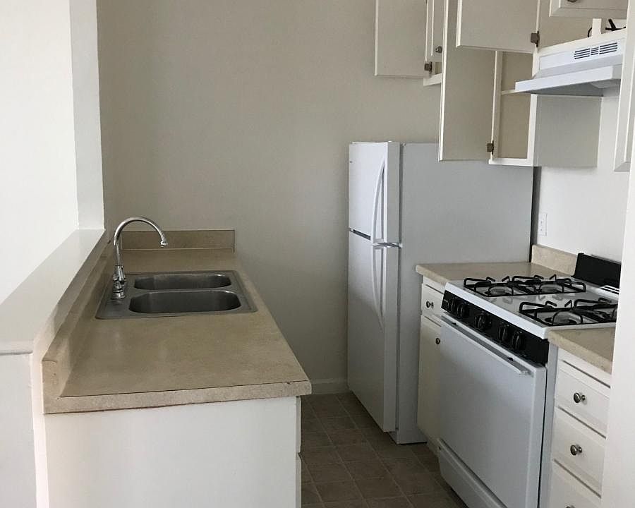 1st image of 4044 Estrella Ave APT 22