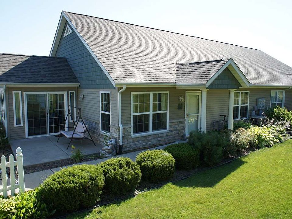 1st image of 265 Lilac Ln