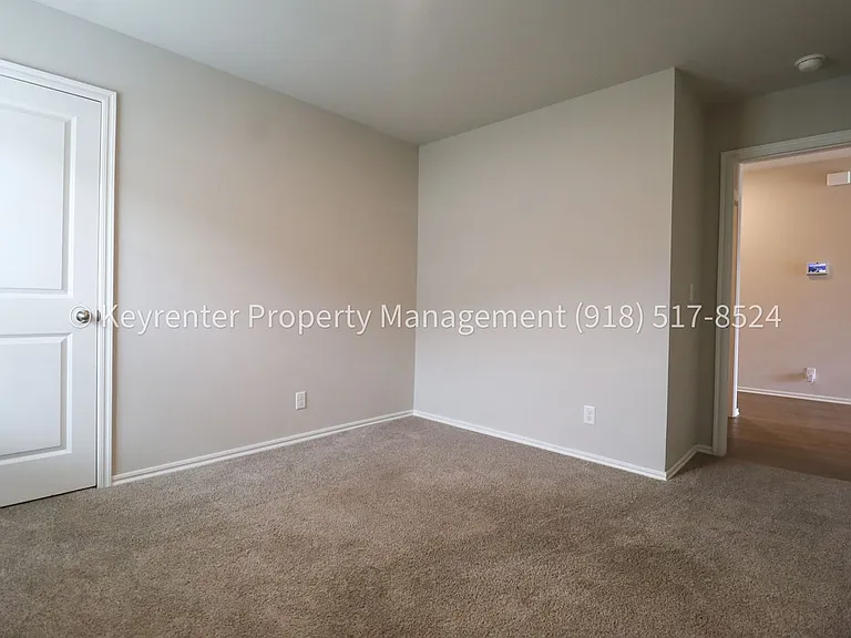 1308 Sunstone St — Photo 17