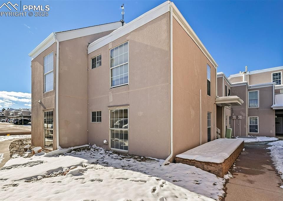 1st image of 3240 Van Teylingen Dr APT E