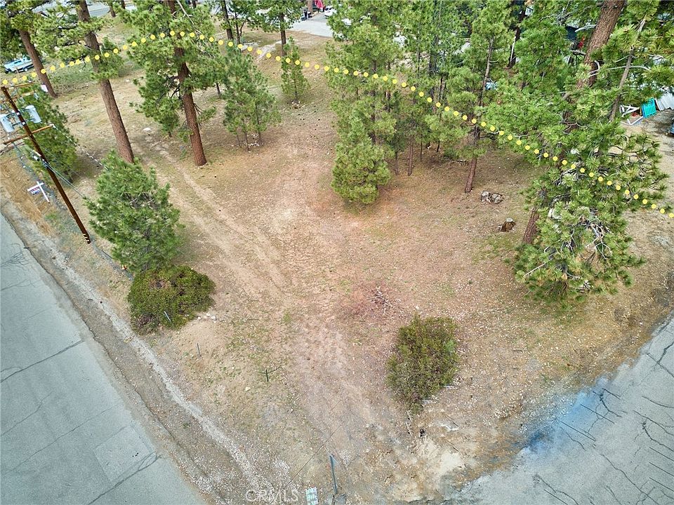 1st image of 545 Wren Dr