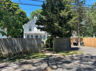55 9th Ave, Huntington Station, NY 11746
