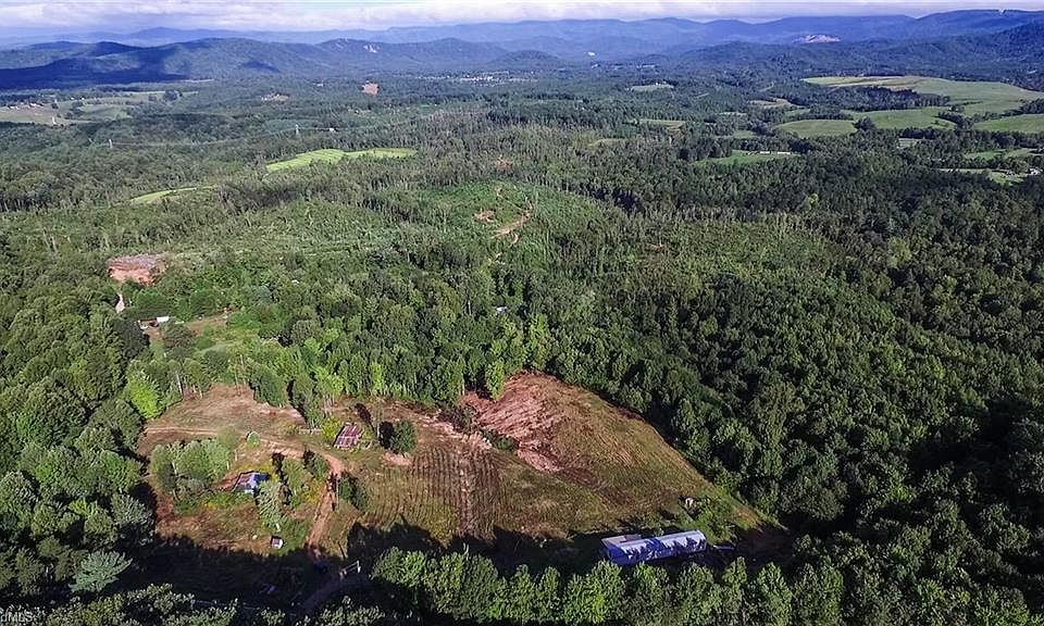 2nd image of 178 Bauguess Mill Rd