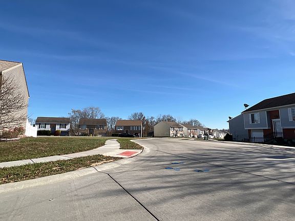 5th image of 3907 Woodchase Dr