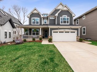 5252 Carpenter St, Downers Grove, IL 60515