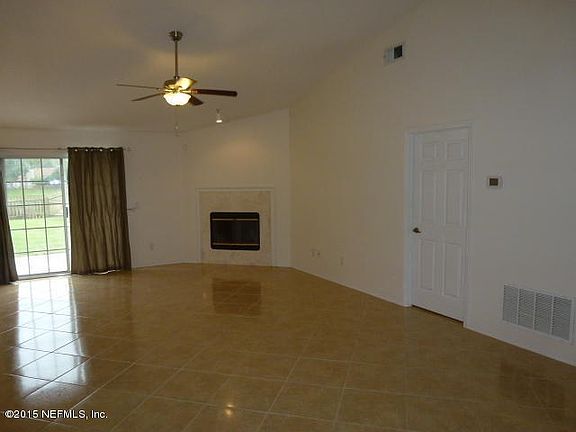 Copy_of_Living_Room_1[1]