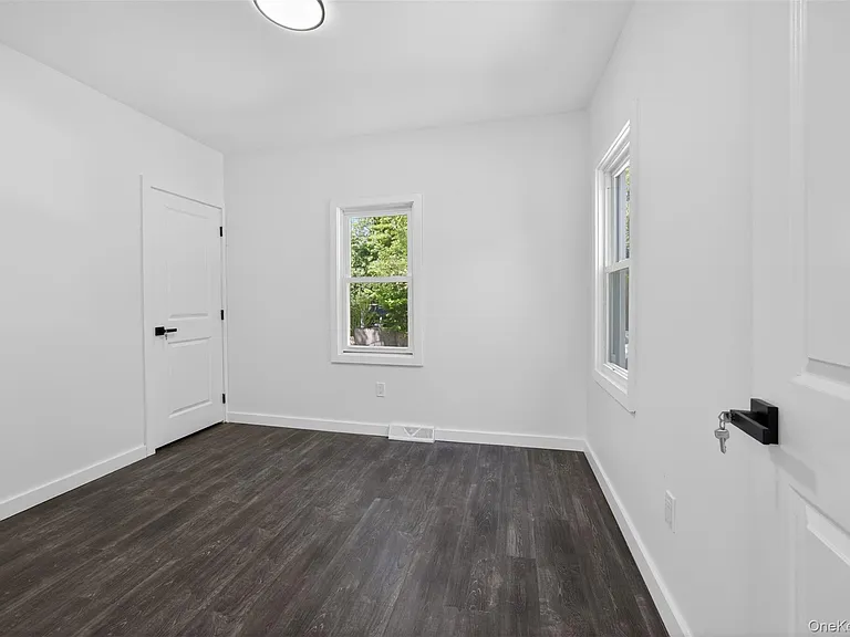 60 W Jeanibo Rd — Photo 15