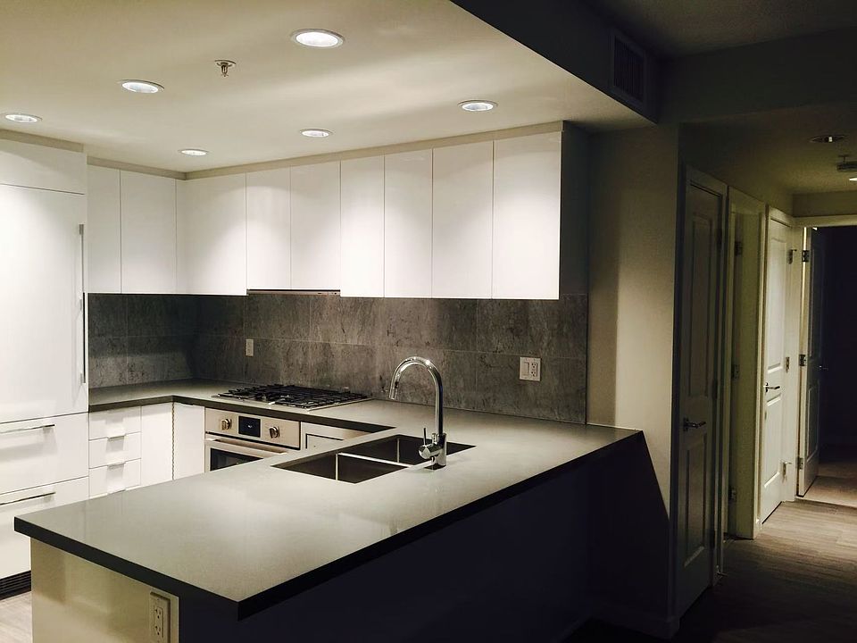 1st image of 7328 Gollner Ave #601