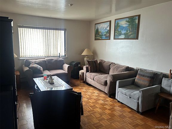 3rd image of 31-33 Gerow Avenue