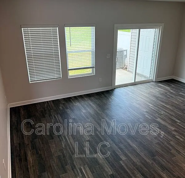 206 Telford Dr — Photo 7