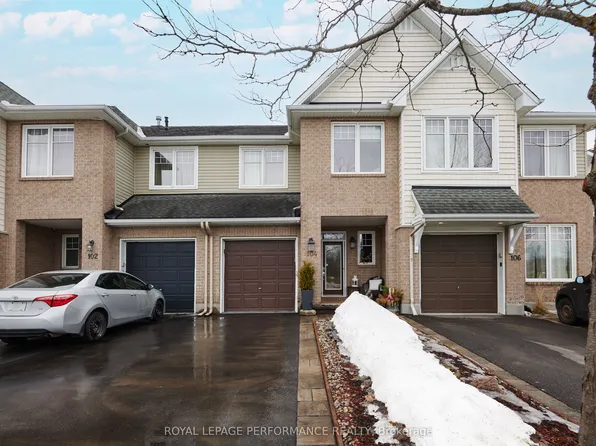 104 Hillman Marsh Way, Ottawa, ON K1T 0B1