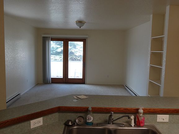 4th image of 1454 N 21st St #B.157