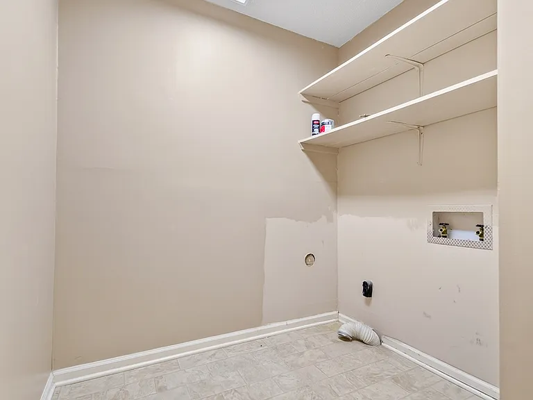 120 Briarwood Dr — Photo 66