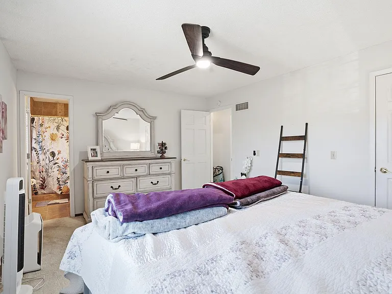 10427 Brown Farm Cir — Photo 33